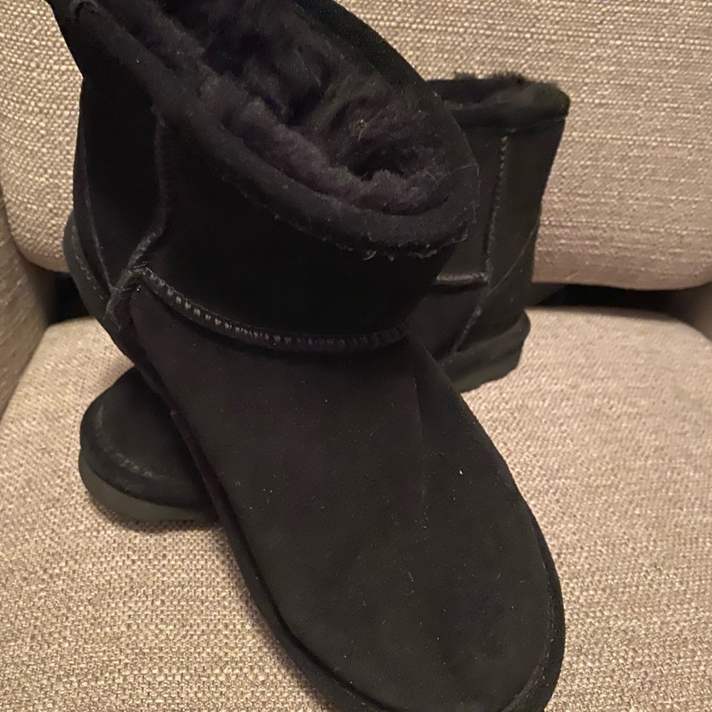 Bearpaw Alyssa Black ankle boot W7